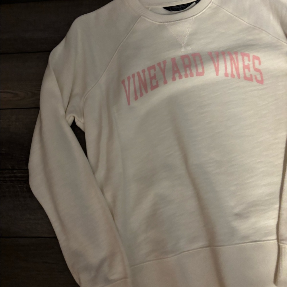 Vineyard Vines Women’s Graphic Crew Neck Pullover Cream/Pink Size: Medium - Picture 6 of 10